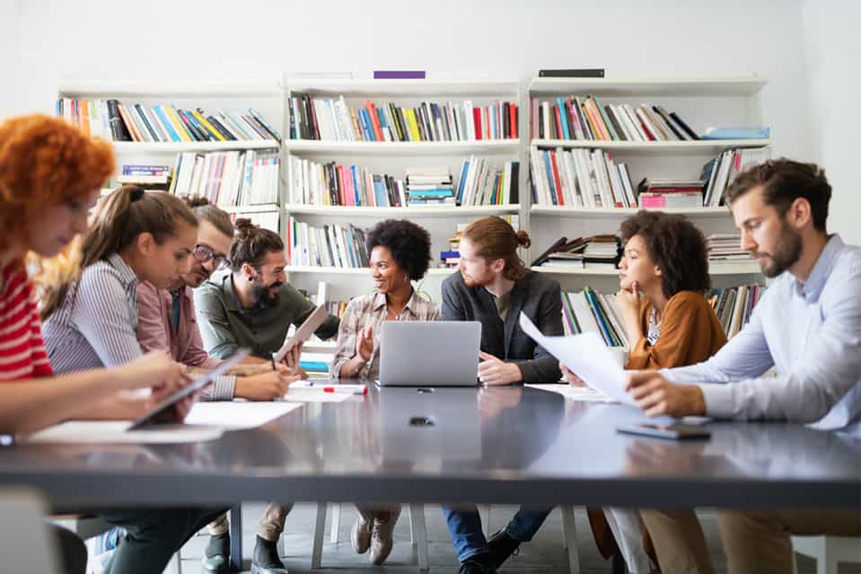 How to manage a crisis with your intranet & support remote teams