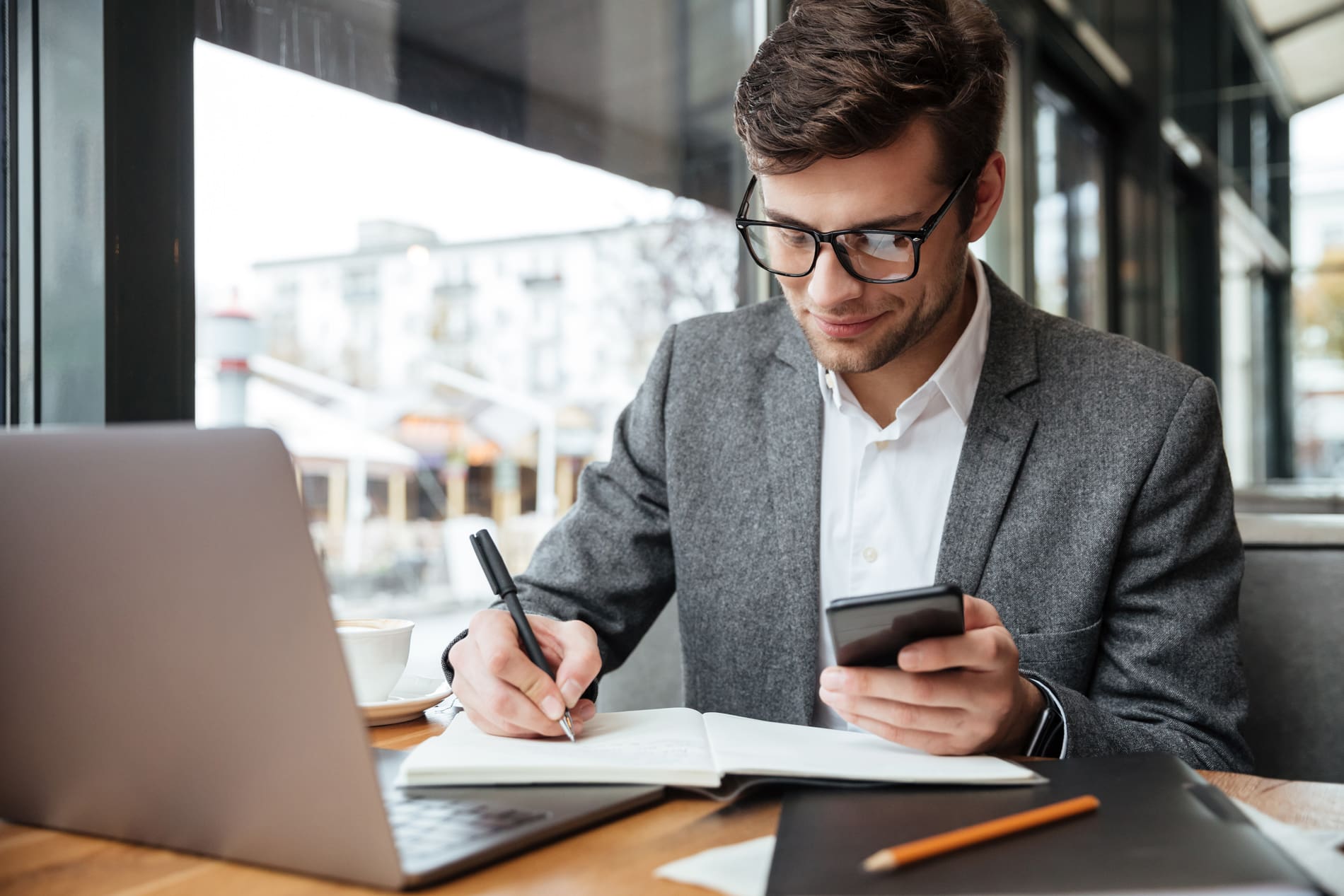 How SharePoint intranet fits with your modern work place strategy