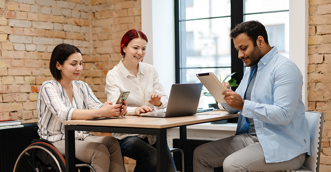 Evolution of Business Applications to an Intelligent Business Cloud